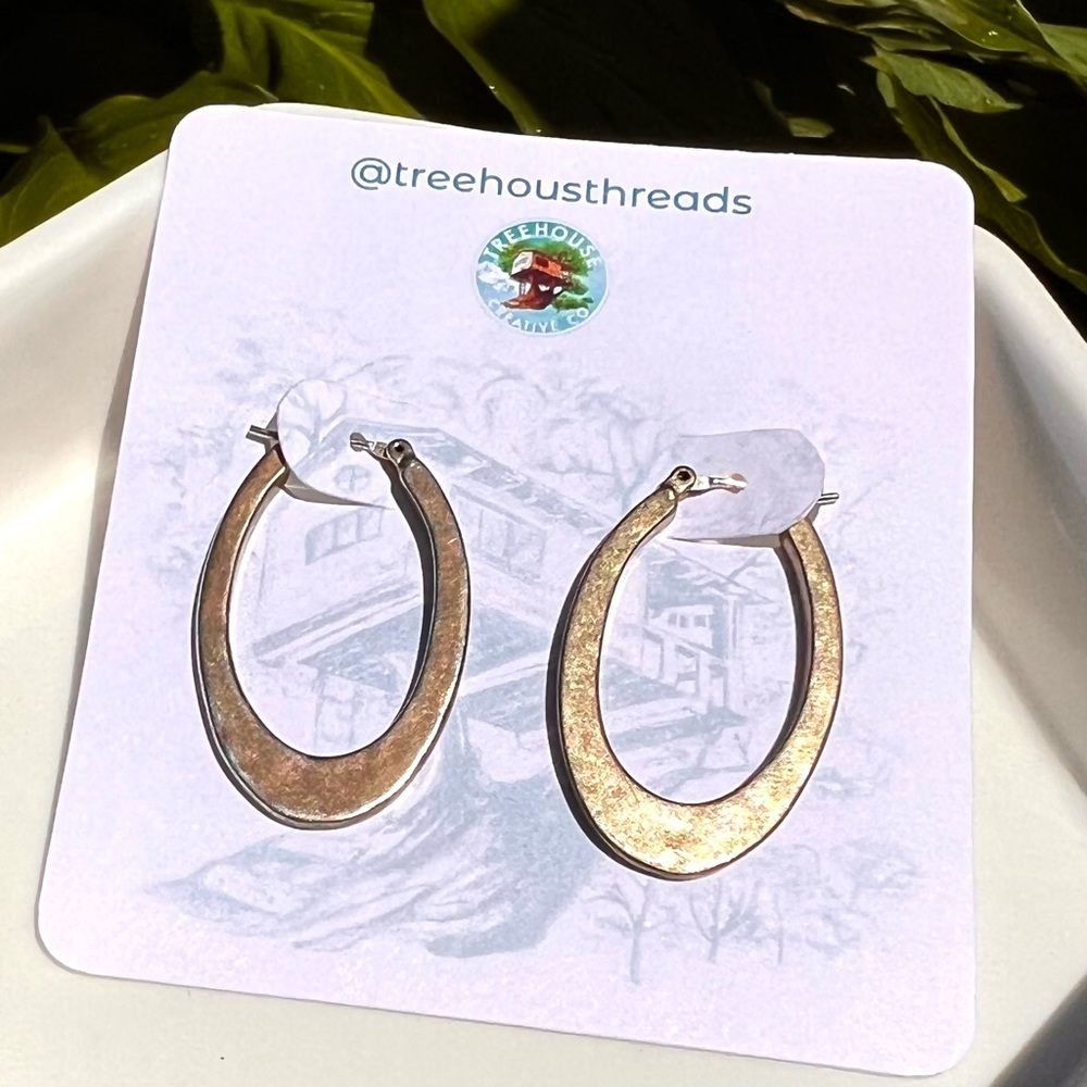 New Lucky Brand Gold Teardrop Hoop Earrings